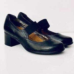 NWT Hush Puppies Sz 8 Black Mary Janes Comfy Real Leather 2” Block Heel Shoes